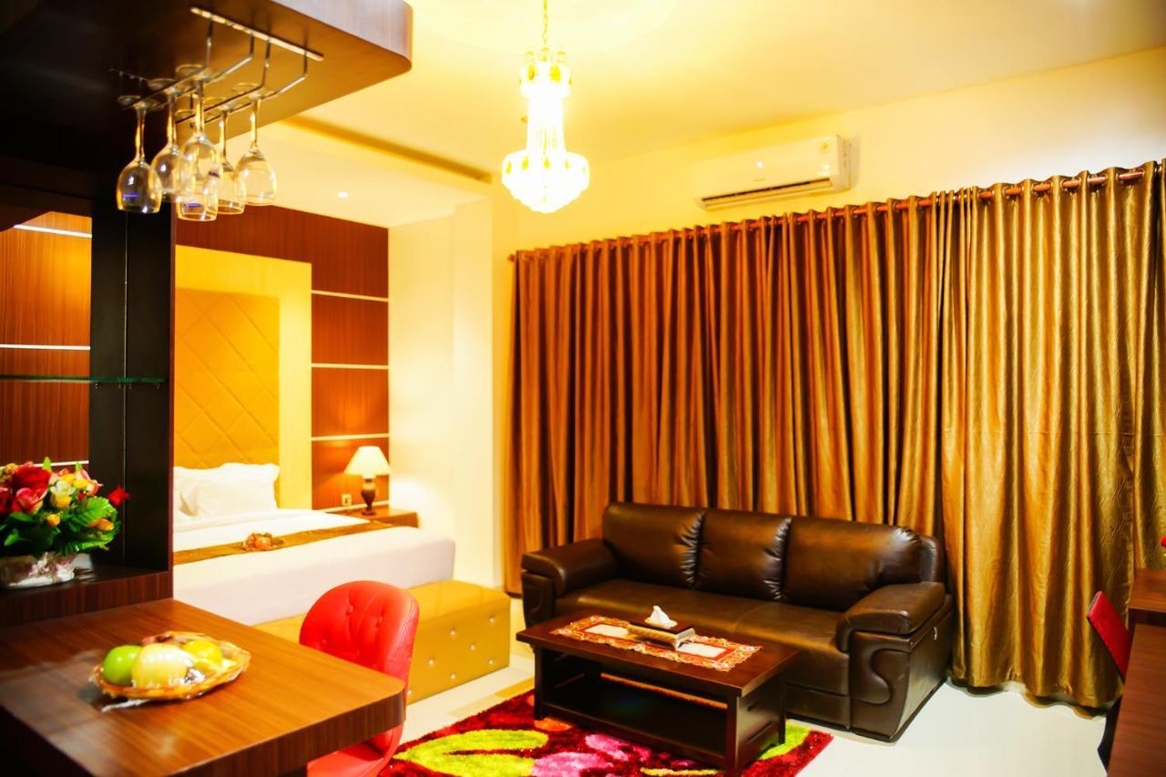 Singapore City Hotel Batu Bara Sungaibalai Esterno foto